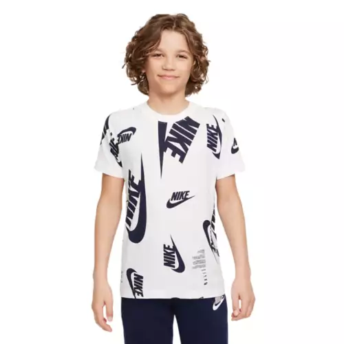 Boys'Nike Sportswear All Over Print Graphic T-Shirt 14 Boys'Nike Sportswear All Over Print Graphic T-Shirt - Image 12