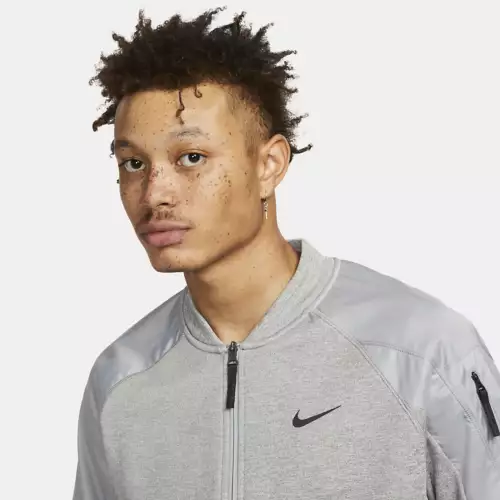 Men's Nike Therma-FIT Raining Bomber Jacket 5 Men's Nike Therma-FIT Raining Bomber Jacket - Image 3