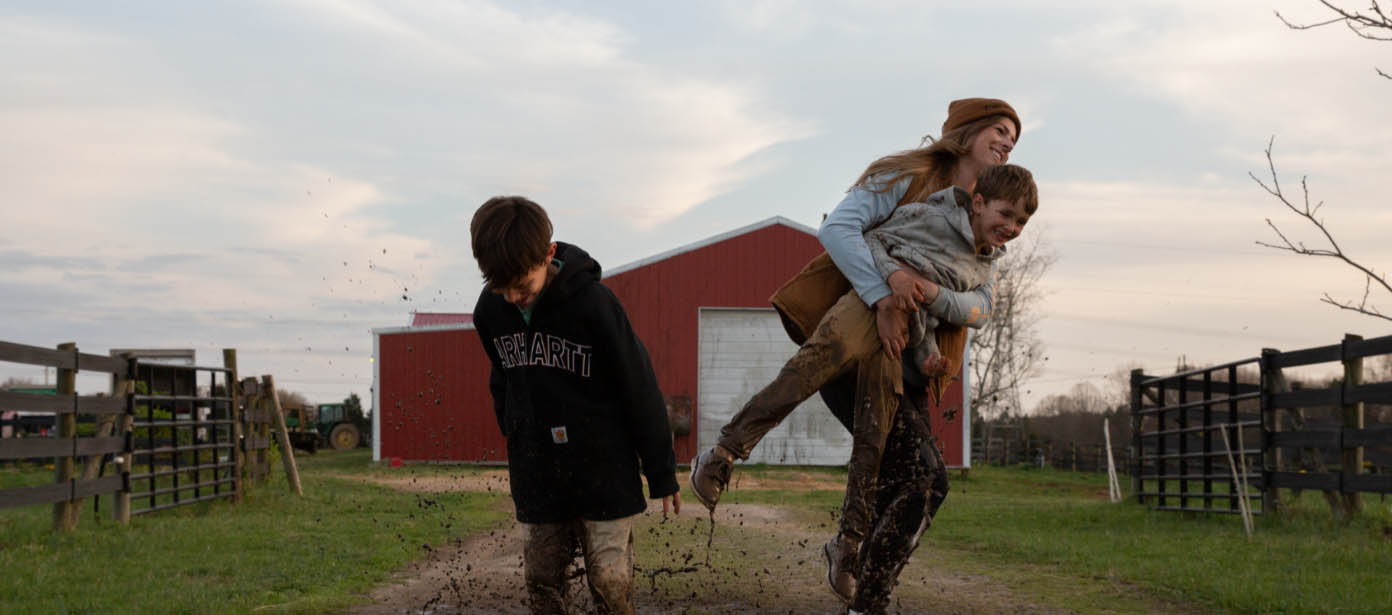 Famous Clothing Store -Famous Clothing Store egrt